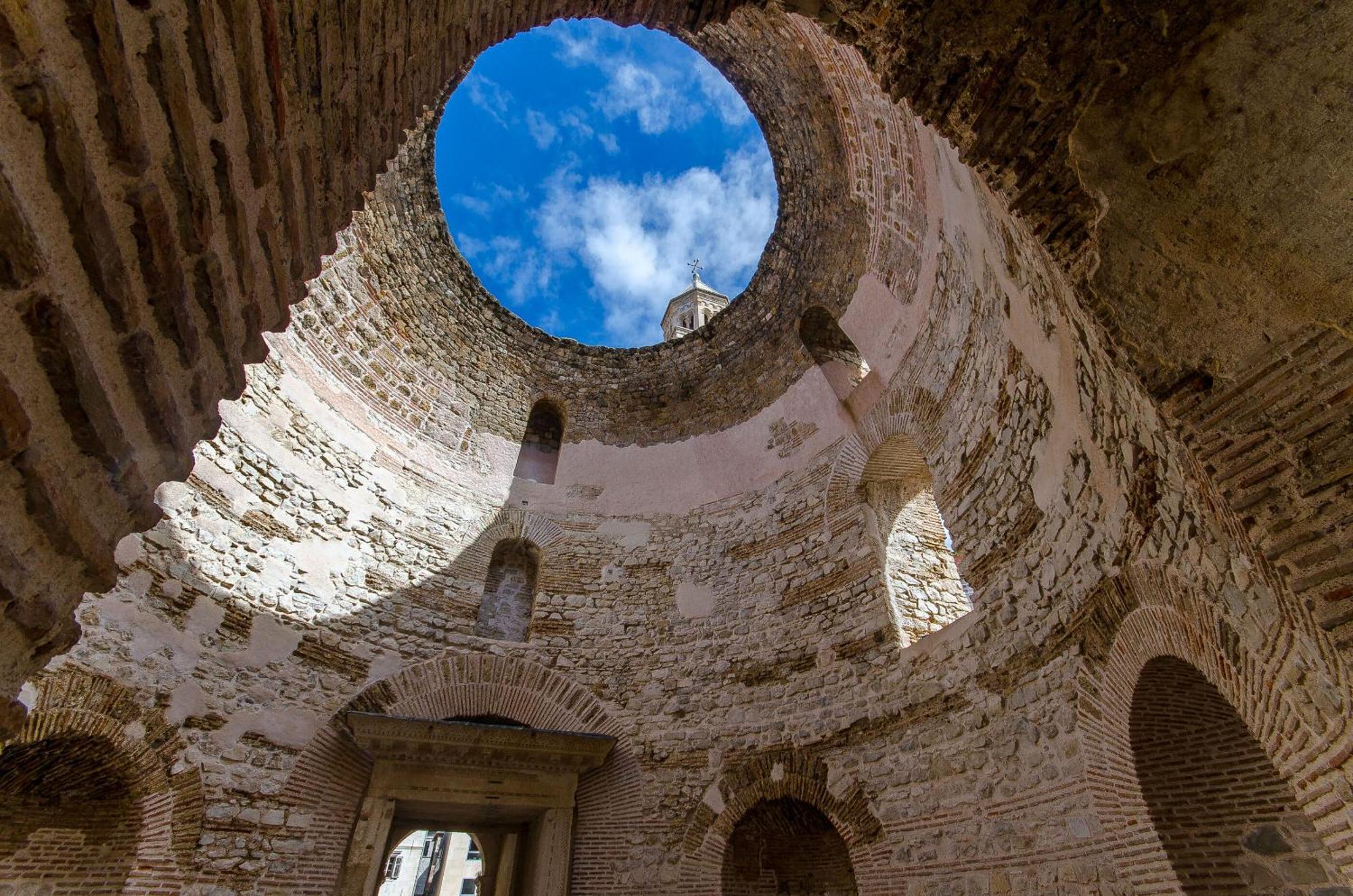 Apartments And Room Poesia Split Exteriér fotografie